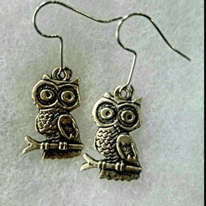 ARTESAN ORIGINAL DESIGN SILVER ETCHED OWL ON A BRANCH ACCENT EARRINGS